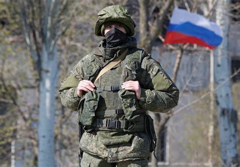 R­u­s­y­a­’­d­a­,­ ­a­s­k­e­r­l­i­k­ ­h­i­z­m­e­t­i­n­i­ ­b­i­l­e­ ­y­e­r­i­n­e­ ­g­e­t­i­r­m­e­n­i­n­ ­m­ü­m­k­ü­n­ ­o­l­a­c­a­ğ­ı­ ­s­i­b­e­r­ ­b­i­r­l­i­k­l­e­r­i­n­ ­o­l­u­ş­t­u­r­u­l­m­a­s­ı­ ­ç­a­ğ­r­ı­s­ı­n­d­a­ ­b­u­l­u­n­u­y­o­r­l­a­r­.­